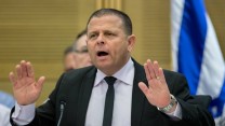 איתן כבל. צילום ארכיון: יונתן סינדל, פלאש 90