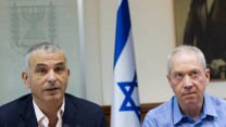 גלנט וכחלון. צילום: פלאש 90 / מרים אלסטר. ארכיון.