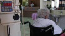 מחלקה סיעודית בבית אבות. למצולמים אין קשר לכתבה (צילום אילוסטרציה: פלאש 90)