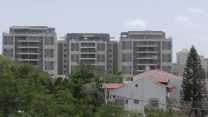 בניינים חדשים בשכונת כפר שלם. צילום: דבר ראשון