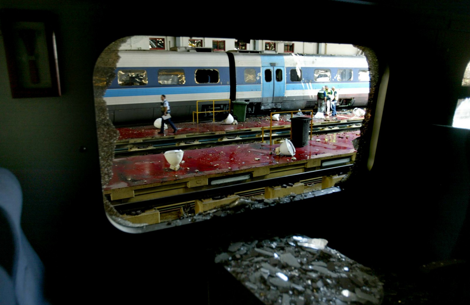 תחנת הרכבת בחיפה בה נהרגו שמונה עובדים 16 ביולי 2006. צילום: פייר טרדג'מן, פלאש 90.