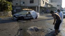 נפילת קטיושה במג'ד אל-כרום ב4 באוגוסט 2006. צילום: פלאש 90.