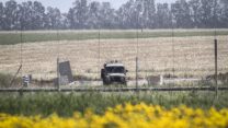 רכב צה"לי בקרבת חאן-יוניס. צילום ארכיון: רחים קאתיב / פלאש 90