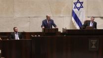 ראש הממשלה בנימין נתניהו נואם בישיבה המיוחדת לציון 10 שנים למלחמת לבנון השניה. צילום: דוברות הכנסת, יצחק הררי