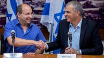 אבי ניסנקורן ומשה כחלון (ארכיון). צילום: יונתן זינדל / פלאש 90.