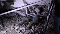כוחות ההצלה בחיפוש אחר הנעדרים באתר הקריסה ברמת החייל (צילום: דובר צה"ל).