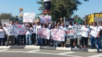 הפגנת עובדי מפעל אדום אדום בבית-שאן (צילום: יובל הנדלר).