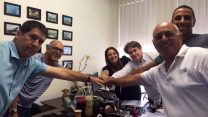 חתימת ההסכם הקיבוצי בכים ניר (תמונה מתוך דף הפייסבוק של  איגוד עובדי התחבורה בהסתדרות).