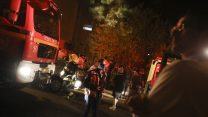 לוחמי אש בזירת השריפה בשכונת גבעת מרדכי בירושלים (צילום: יונתן זינדל  פלאש 90).