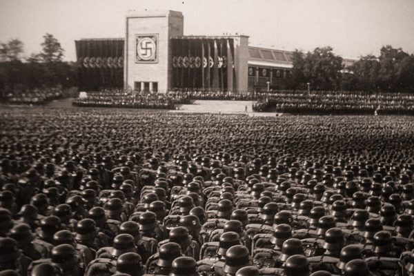 מפגן כח של המפלגה הנאצית בנירנברג 1935 (צילום ארכיון:  National Archives and Records Administration / ויקיפדיה).