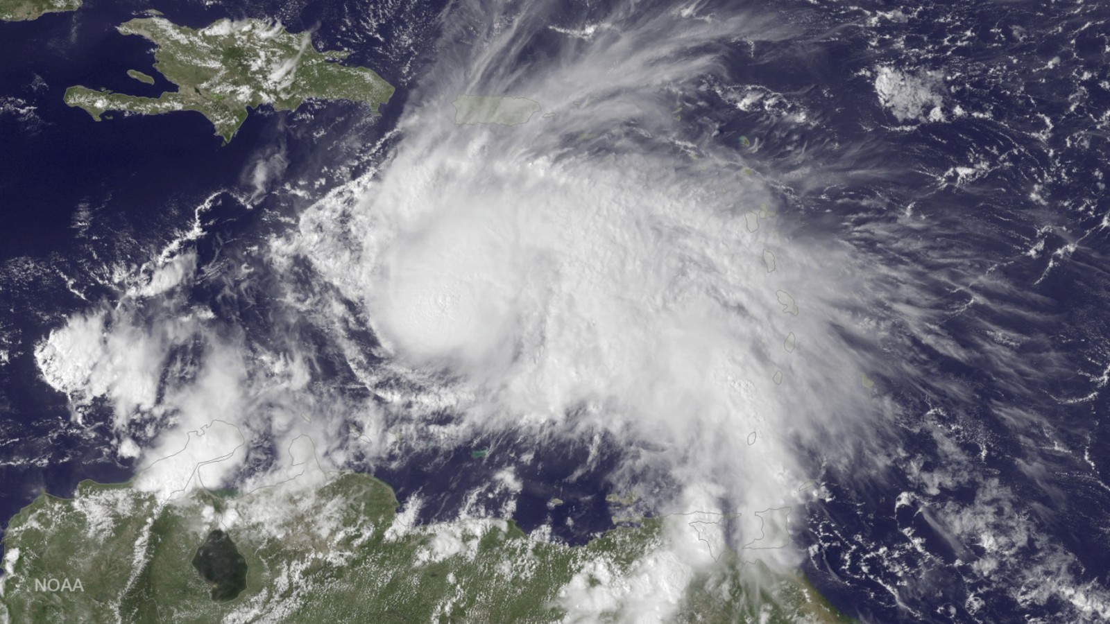 צילום לוויין של הוריקן מת'יו מעל הים הקריבי (צילום: AP)
