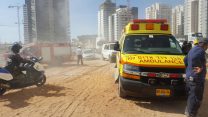 אתר התאונה בבאר יעקב (צילום: דוברות מד"א).