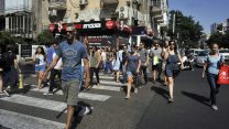 רחוב קינג ג׳ורג׳ בתל-אביב בשעות הבוקר (צילום ארכיון: סרגי אטל / פלאש 90).