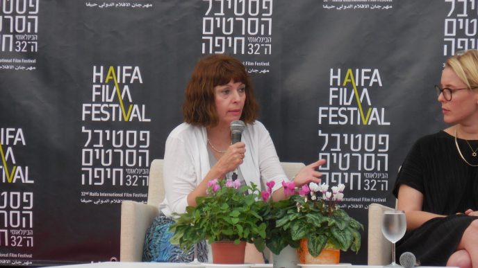 רונית אנדרוולט, מנהלת המחלקה לתזונה במשרד הבריאות באירוע ׳דוקולינריה׳ בפסטיבל הסרטים חיפה (צילום: דבר ראשון).