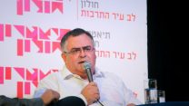 ח"כ דוד ביטן בארוע 'שבת תרבות בחולו בחודש נובמבר(צילום: פלאש 90)