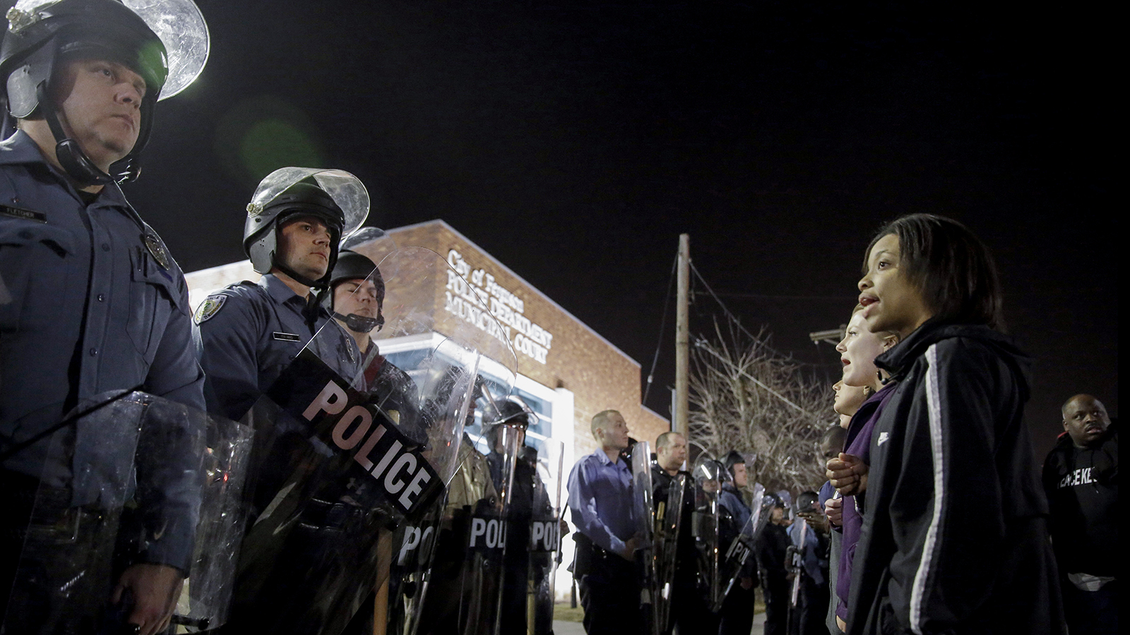 מהומות פרגוסון במדינת מיזורי בשנה שעברה (צילום ארכיון: סוכנות AP).