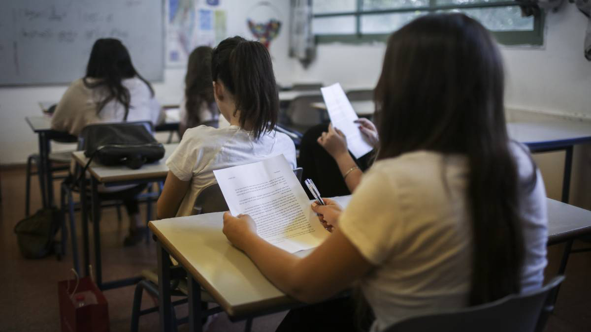 תלמידות במבחן (צילום ארכיון: הדס פרוש פלאש 90)