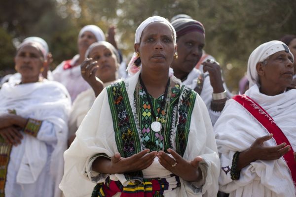נשים נושאות תפילה בחג הסיגד בירושלים (צילום ארכיון: פלאש 90)