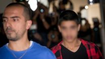 המחבל בן ה-14 לאחר גזר הדין הבוקר (צילום: יונתן זינדל \ פלאש 90)