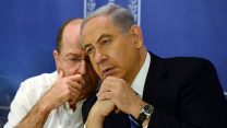 נתניהו ויעלון בישיבת קבינט בטחוני  בקריה ב- 10 באוגוסט 2014  (צילום: חיים צח / לע"מ).