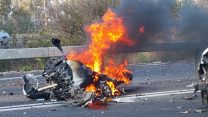 זירת התאונה ליד גלילות (צילום: רוני דיין, כיבוי אש תל אביב יפו)