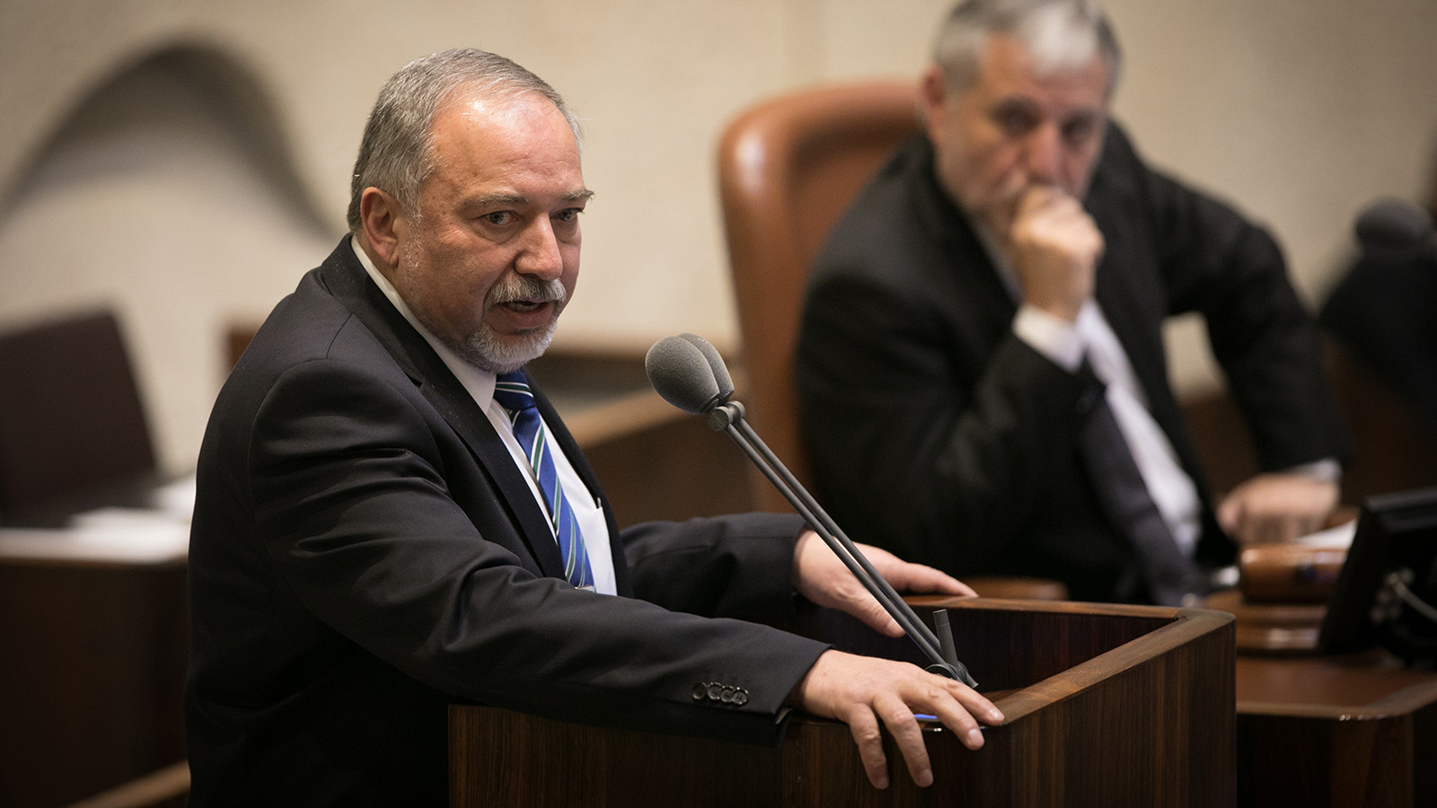 שר הביטחון אביגדור ליברמן נואם בכנסת (צילום ארכיון: יונתן זינדל / פלאש 90).