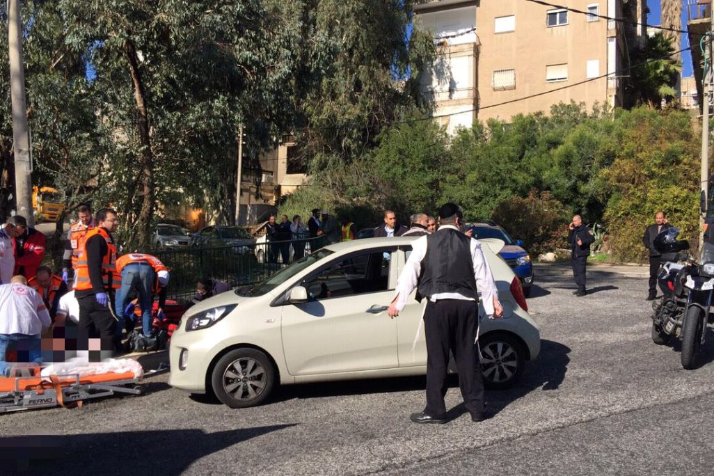אירוע הירי ברחוב הגיבורים בחיפה (צילום: אפי שנפר תיעוד מבצעי מד"א).