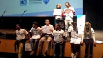 פעילים למען שחרור אברה מנגיסטו, קטעו את נאומו של השר בנט (תמונות: באדיבות המטה ההומניטרי לשחרור אברה מנגיסטו)