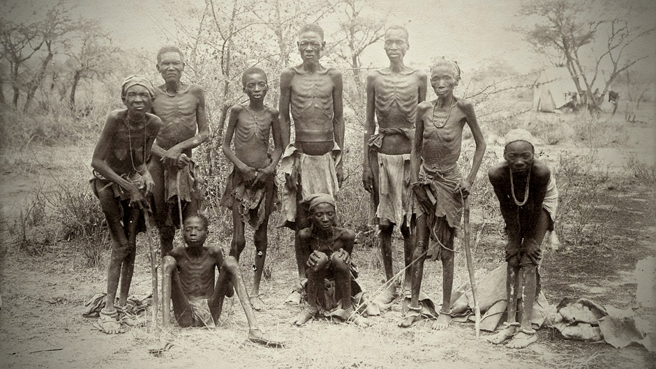שורדים משבט ההררו שברחו מהשטחים שנכבשו בידי גרמניה ביבשת אפריקה (צילום: Galerie Bassenge / ויקיפדיה).