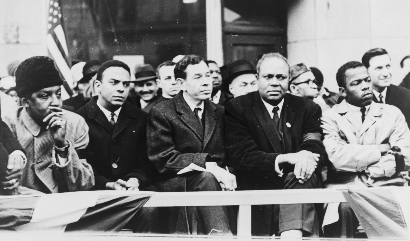 ג'ון לואיס (ראשון מימין), במהלך המאבק לזכויות האזרח בשנות השישים (תמונה: Library of Congress)