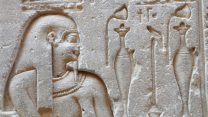 "וַיָּשִׂימוּ עָלָיו שָׂרֵי מִסִּים לְמַעַן עַנֹּתוֹ בְּסִבְלֹתָם וַיִּבֶן עָרֵי מִסְכְּנוֹת לְפַרְעֹה אֶת פִּתֹם וְאֶת רַעַמְסֵס" (צילום מתוך pixabay)