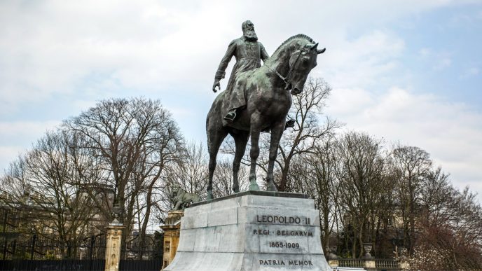 הפסל של המלך לאופולד השני הניצב בבריסל (צילום: shutterstock)