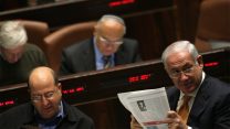 נתניהו בכנסת, 2010  (צילום ארכיון: קובי גדעון \ פלאש 90)