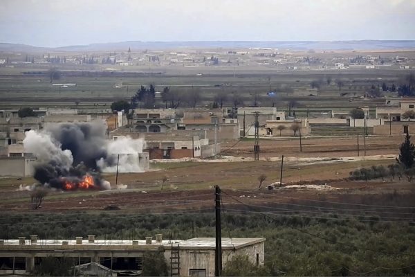 תיעוד של הפצצת טורקיה את כוחות דאע״ש (צילום ארכיון: סוכנות AP).