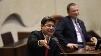 אופיר אקוניס (צילום: יונתן זינדל, פלאש90)