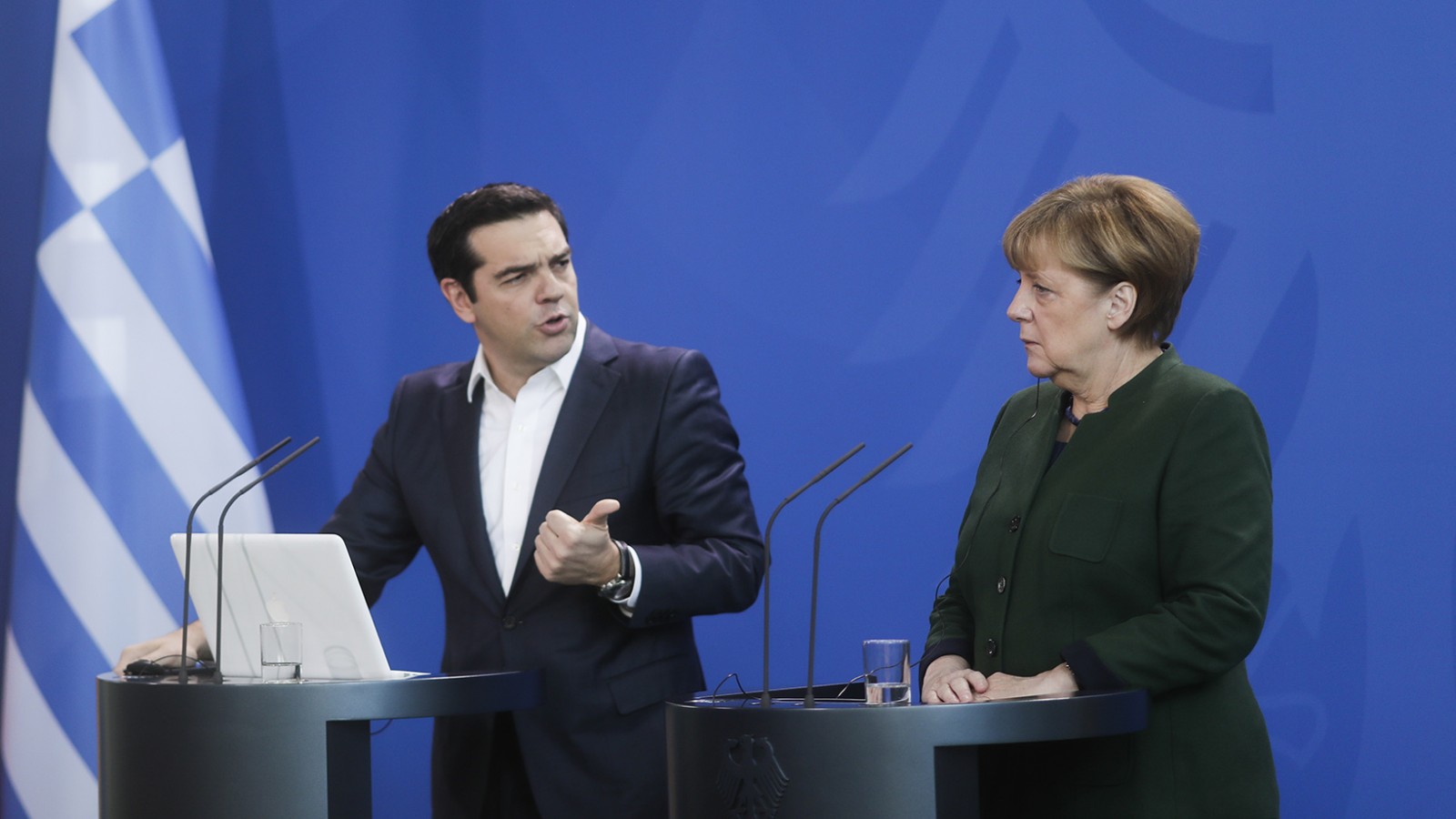 קנצלרית גרמניה מרקל וראש ממשלת יוון ציפראס במסיבת עיתונאים ב16 לדצמבר 2016 (צילום: AP).