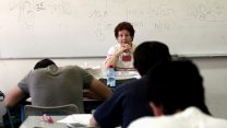 תלמידים בבחינת בגרות (ארכיון, למצולמים אין קשר לכתבה. צילום: יוסי זמיר / פלש90).
