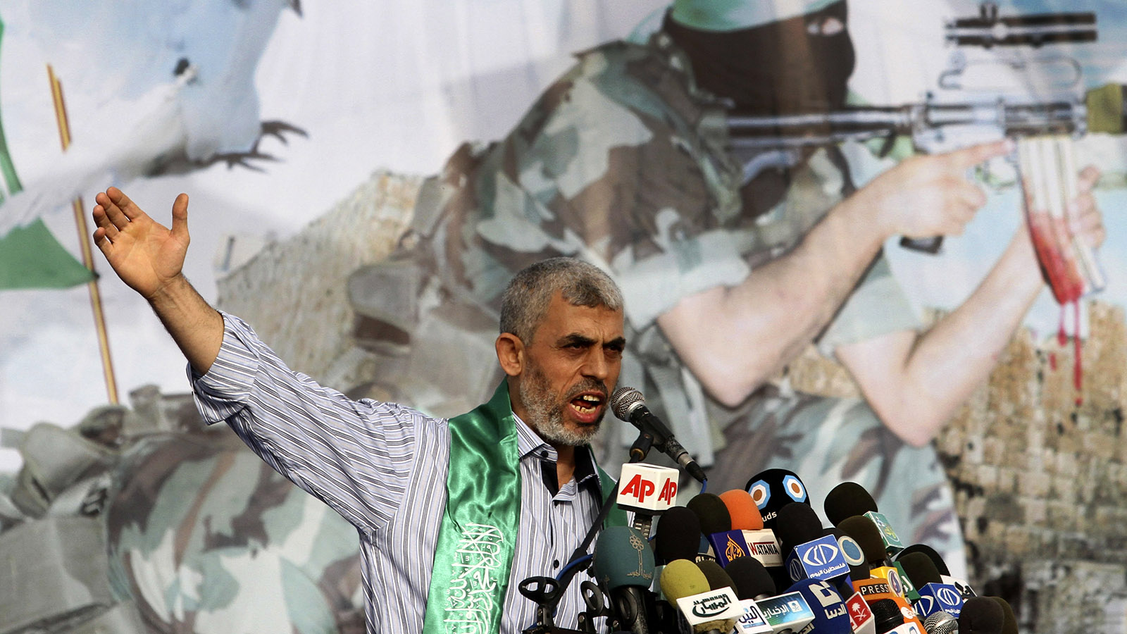 יחיא סינוואר, ראש ממשל חמאס ברצועת עזה (AP Photo/Adel Hana)