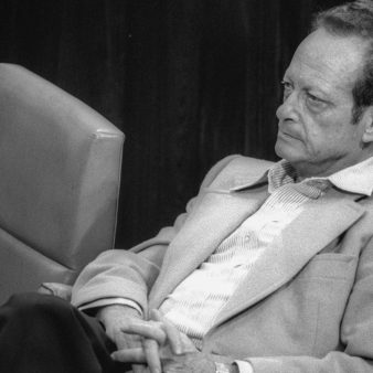 יגאל אלון, 1976 (צילום ארכיון: סער יעקב / לע״מ).