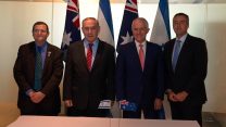 בניימין נתניהו במפגש עם ראש ממשלת אוסטרליה מלקולם טרנבול יחד עם שרי ממשלתו (צילום: חיים צח / לע״מ).