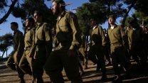 חיילים במסלול הנח"ל החרדי בטקס השבעה בגבעת התחמושת (צילום ארכיון: מרים אלסטר/פלאש90)