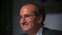 ז׳אן פול פיטוסי (צילום: Andreas Caranti / ויקיפדיה).