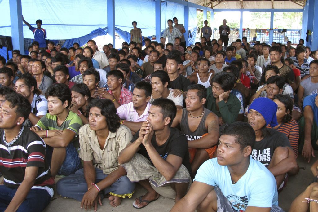 דייגים אינדונזים שחולצו מעבדות (צילום: AP Photo/Margie Mason).