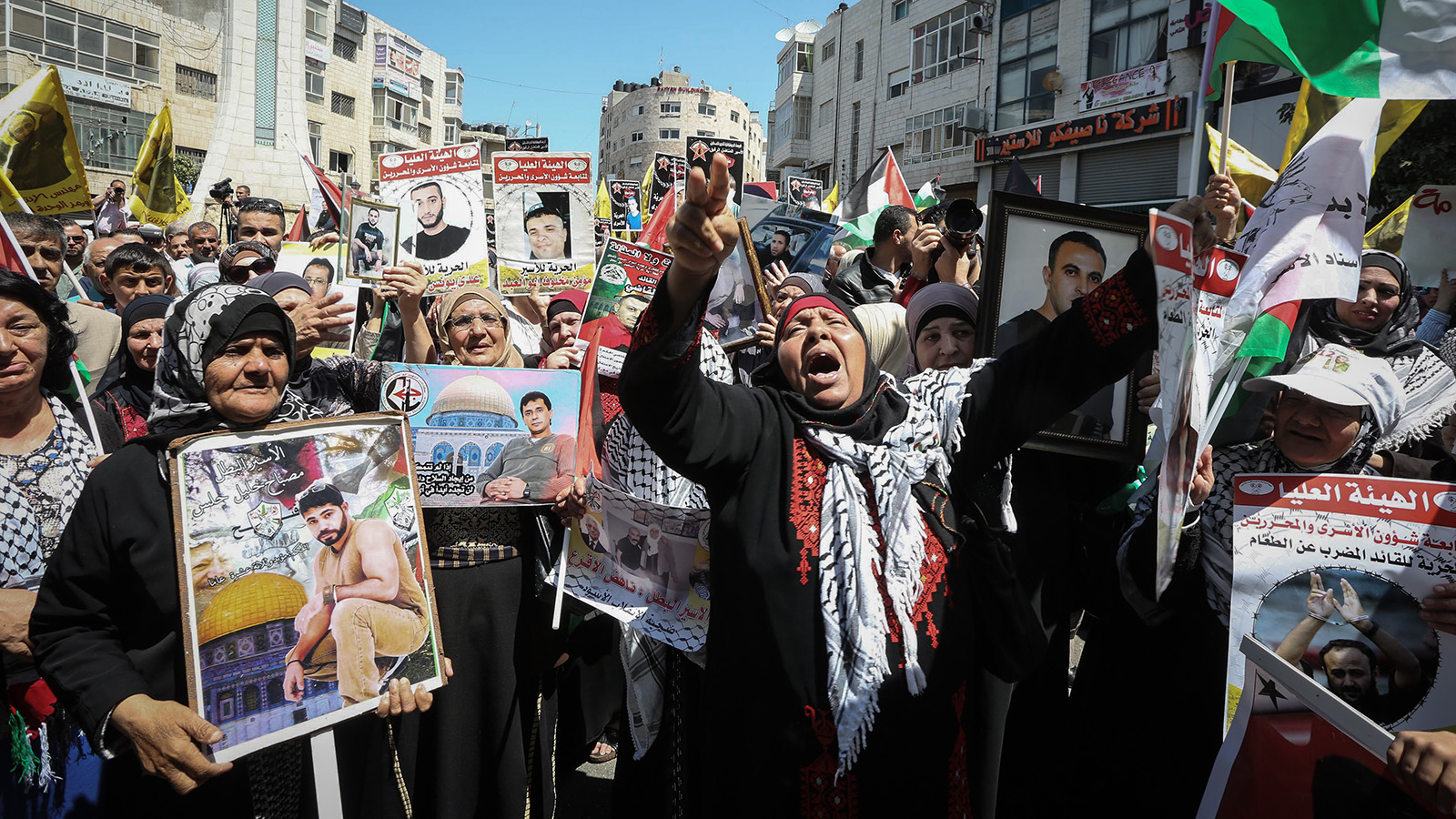 הפגנת תמיכה בשביתת הרעב הפלסטינים (צילום: פלאש 90).