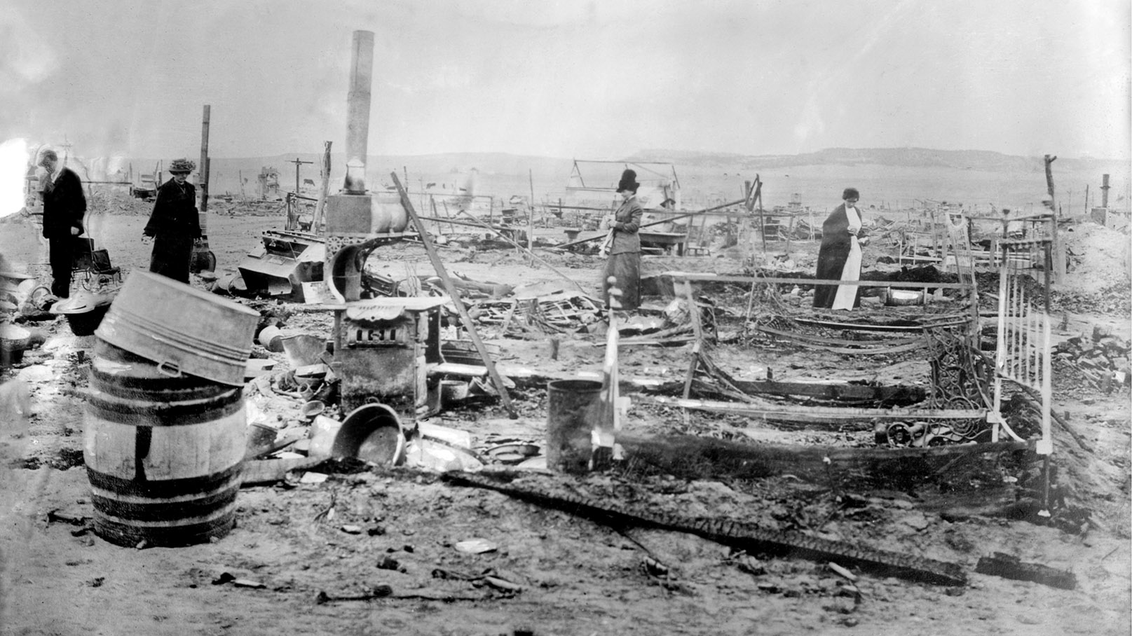 הריסות מחנה כורי הפחם לדלאו לאחר הטבח, 1914 (תמונה מתוך ויקימדיה)
