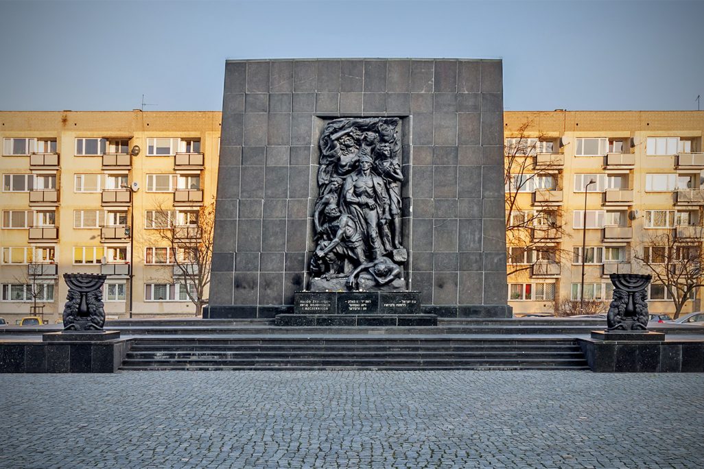 אנדרטת רפפורט לציון מרד גטו ורשה (צילום: Bennian / Shutterstock)