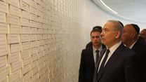 בינימין נתניהו בטקס החנוכה של האנדרטה החדשה בכניסה לחלקה הצבאית בהר הרצל (צילום:יונתן זינדל/ פלאש 90).