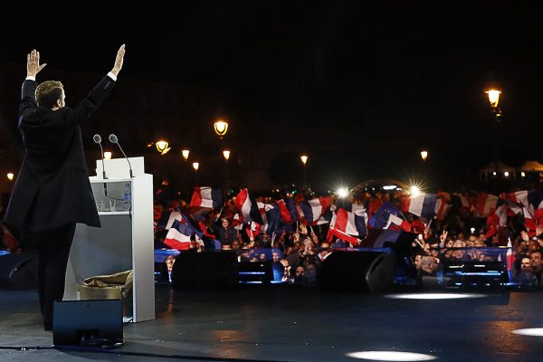 נשיא צרפת הנכנס עמנואל מקרון בנאום זכיה בבחירות (צילום: Thomas Samson/Pool Photo via AP).
