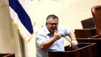 ח"כ דוד ביטן במליאת הכנסת (צילום: מרים אלסטר / פלאד 90).