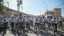 מסע האופניים לזכרה של טל זינו עובר דרך הכפר שיבלי (צילום: מיכל רוזן).